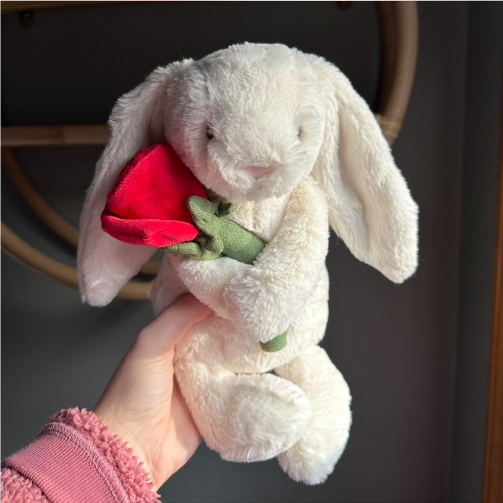 Jellycat Bashful cream bunny with Red Rose